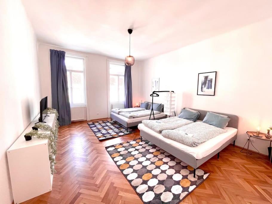 Brand New Spacious & Stylish Aptmt In City-centre Appartement *